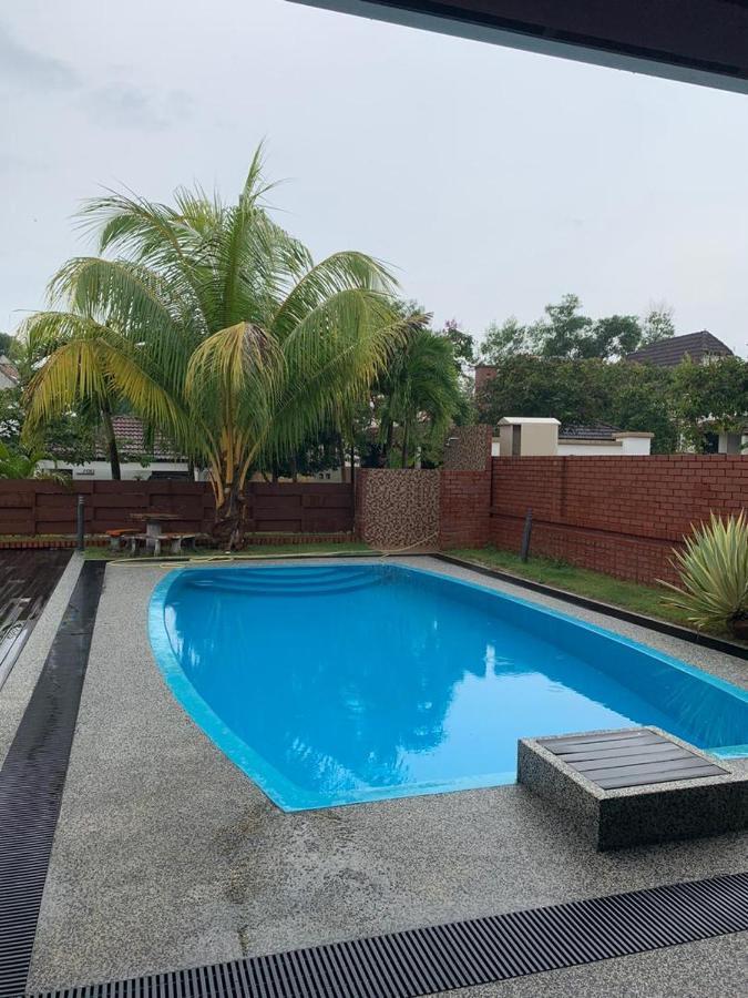 Malacca Villa With Private Swimming Pool מראה חיצוני תמונה