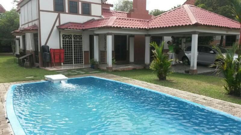 Malacca Villa With Private Swimming Pool מראה חיצוני תמונה