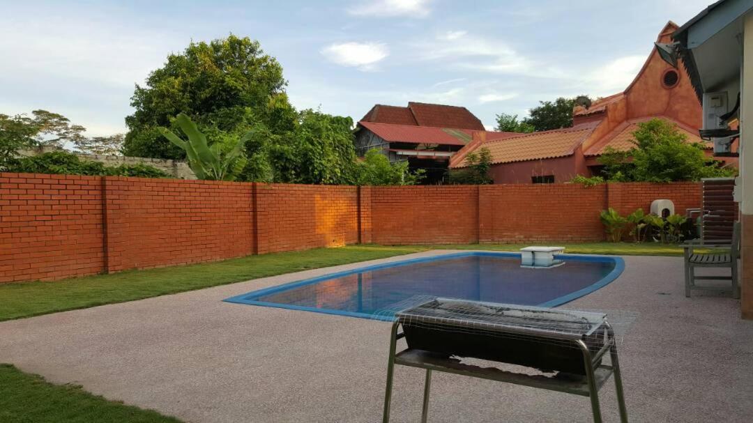 Malacca Villa With Private Swimming Pool מראה חיצוני תמונה